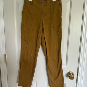 Old Navy Tan Jeans Classic Style